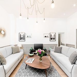 Livinparis - Luxury 3 & 4 Bedrooms Montmartre I